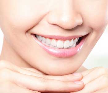 Can teeth whitening damage the gums